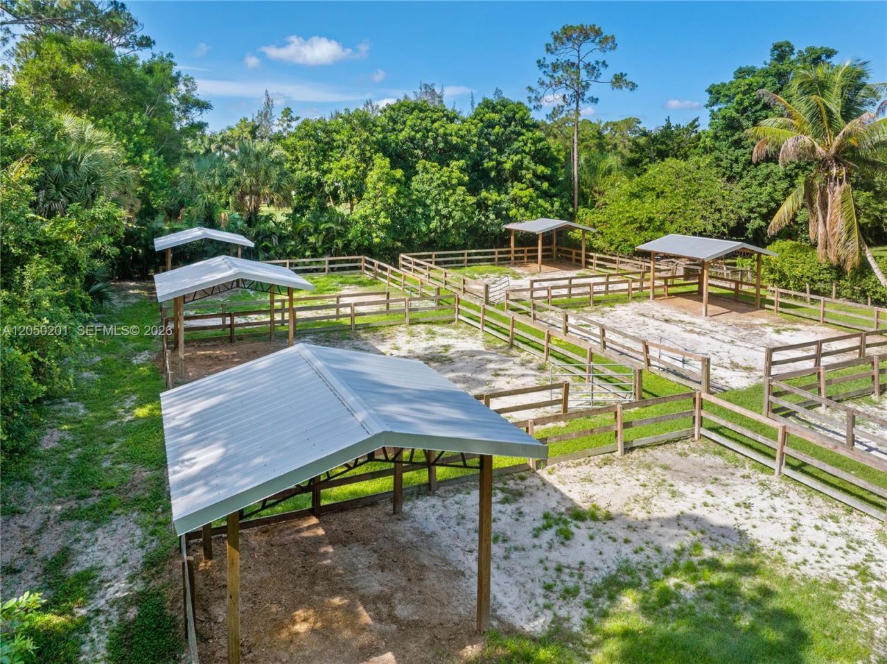 1068 D Rd , Loxahatchee, FL 33470 Photo