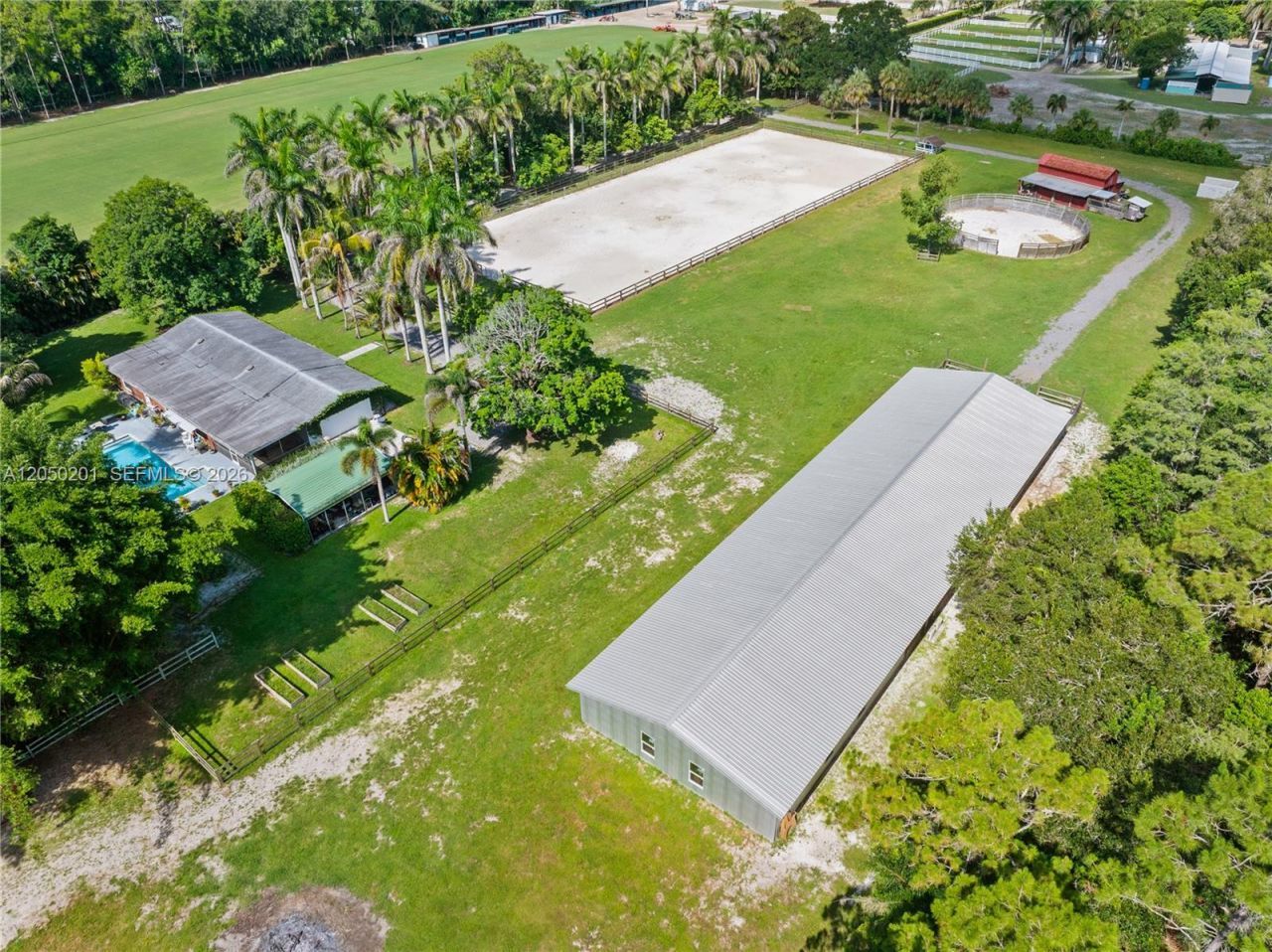 1068 D Rd , Loxahatchee, FL 33470 Photo