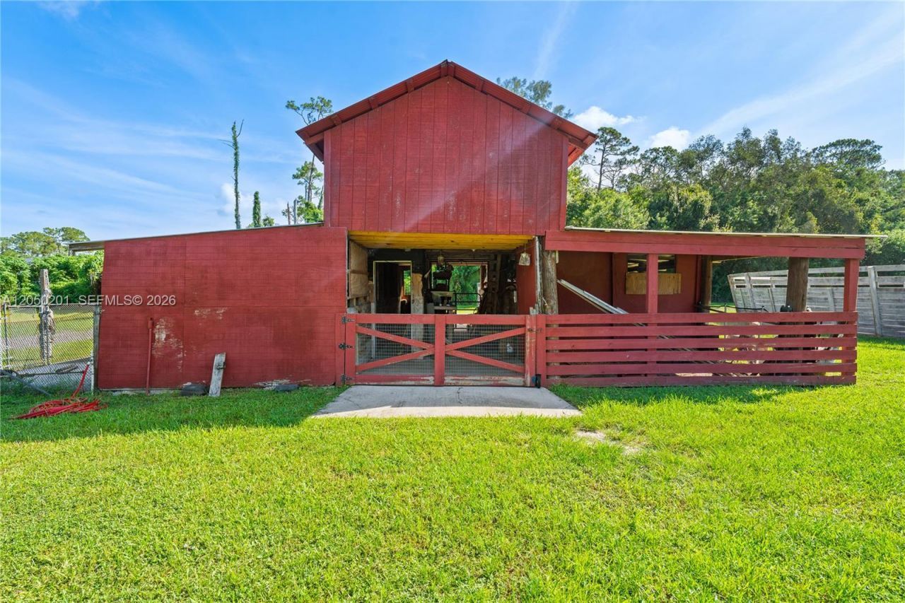 1068 D Rd , Loxahatchee, FL 33470 Photo