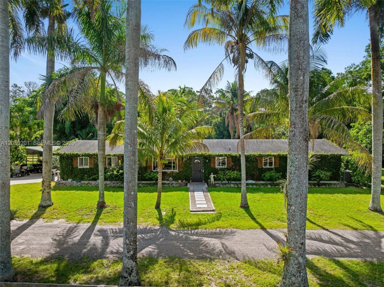 1068 D Rd , Loxahatchee, FL 33470 Photo