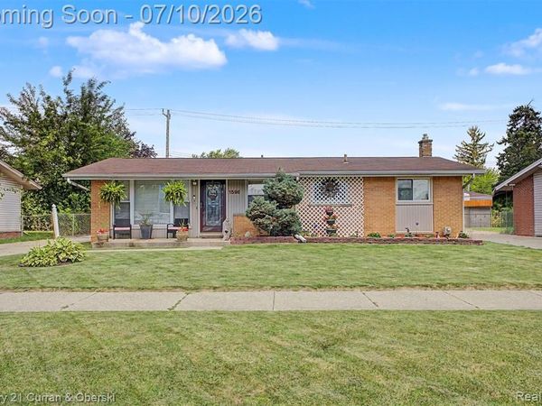 1596 W 13 Mile Road, Madison Heights, MI 48071