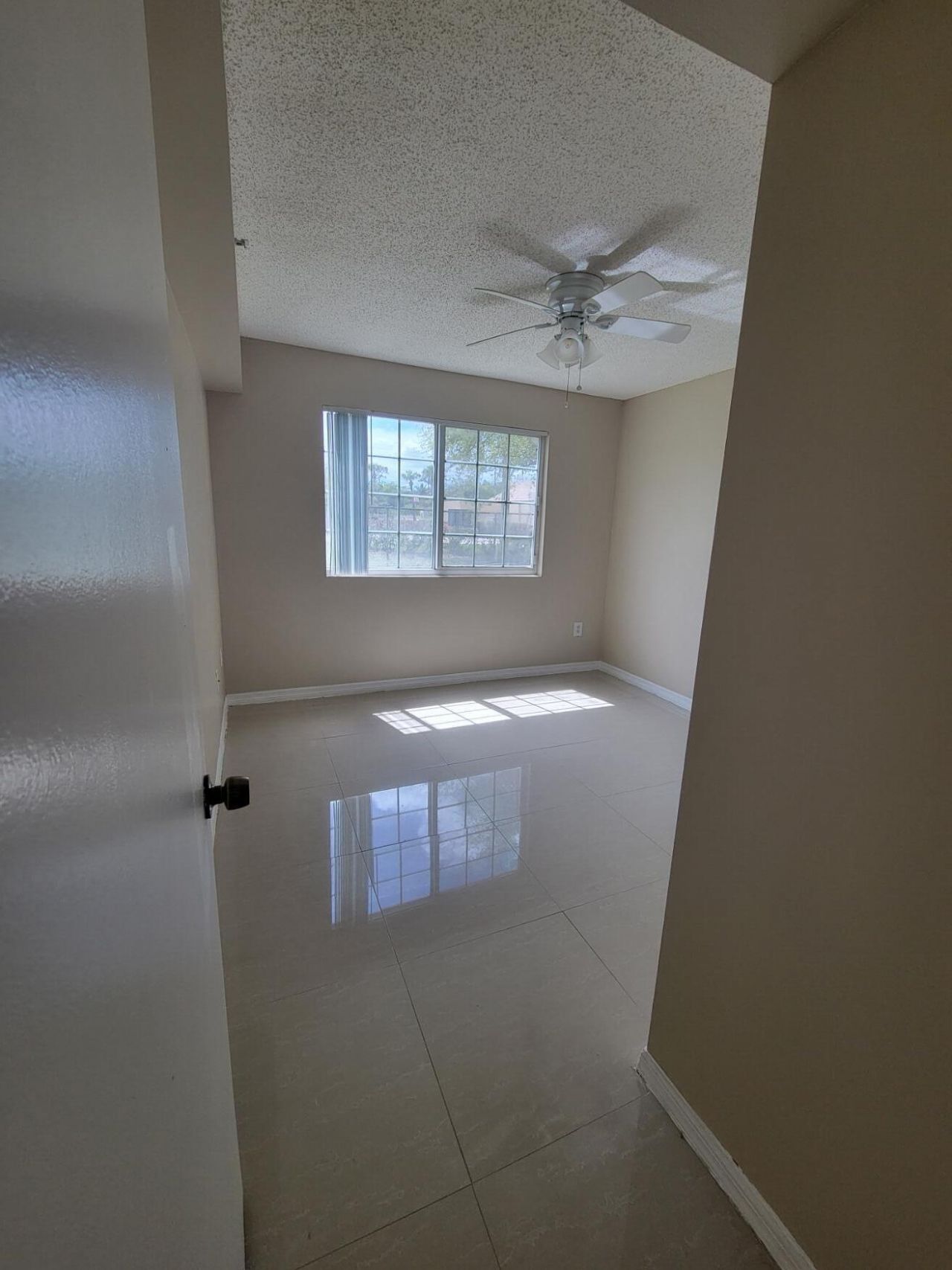 1400 Crestwood Court S, Unit 1402, Royal Palm Beach, FL 33411 Photo