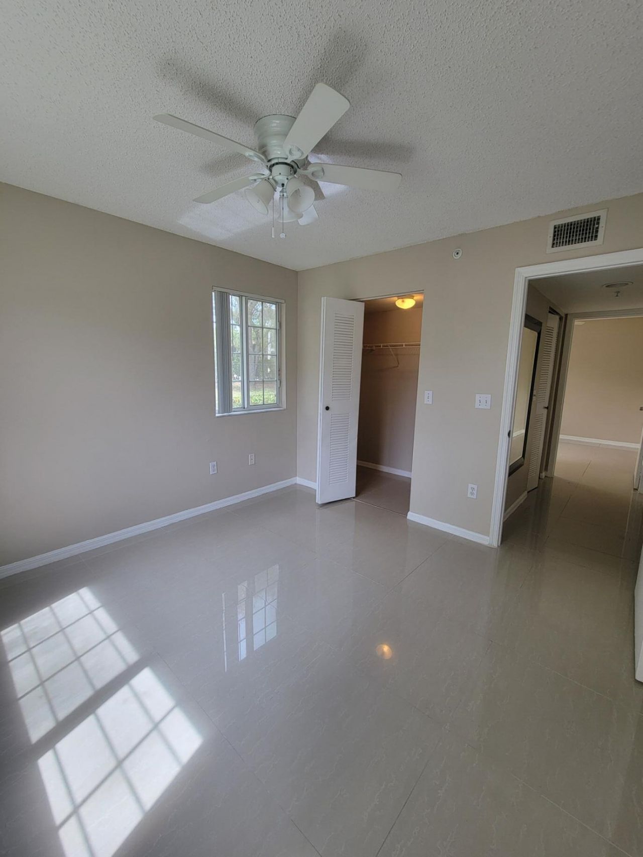 1400 Crestwood Court S, Unit 1402, Royal Palm Beach, FL 33411 Photo