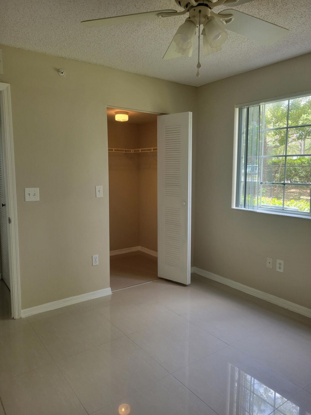 1400 Crestwood Court S, Unit 1402, Royal Palm Beach, FL 33411 Photo