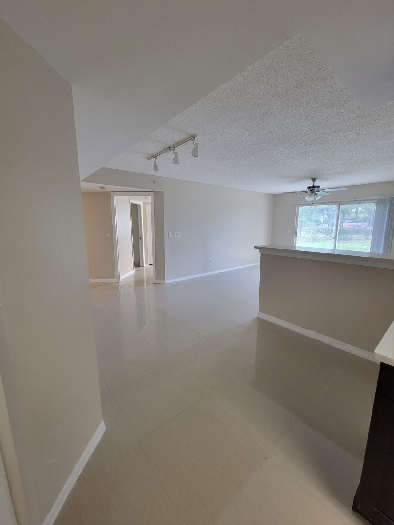 1400 Crestwood Court S, Unit 1402, Royal Palm Beach, FL 33411 Photo