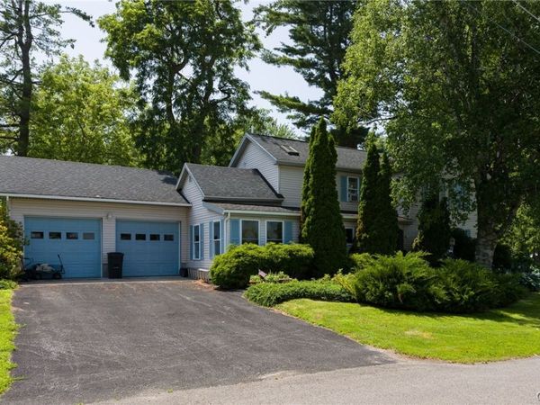 113 Hounsfield Street , Sackets Harbor, NY 13685
