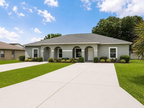 677 ROYALTY COURT , KISSIMMEE, FL 34758