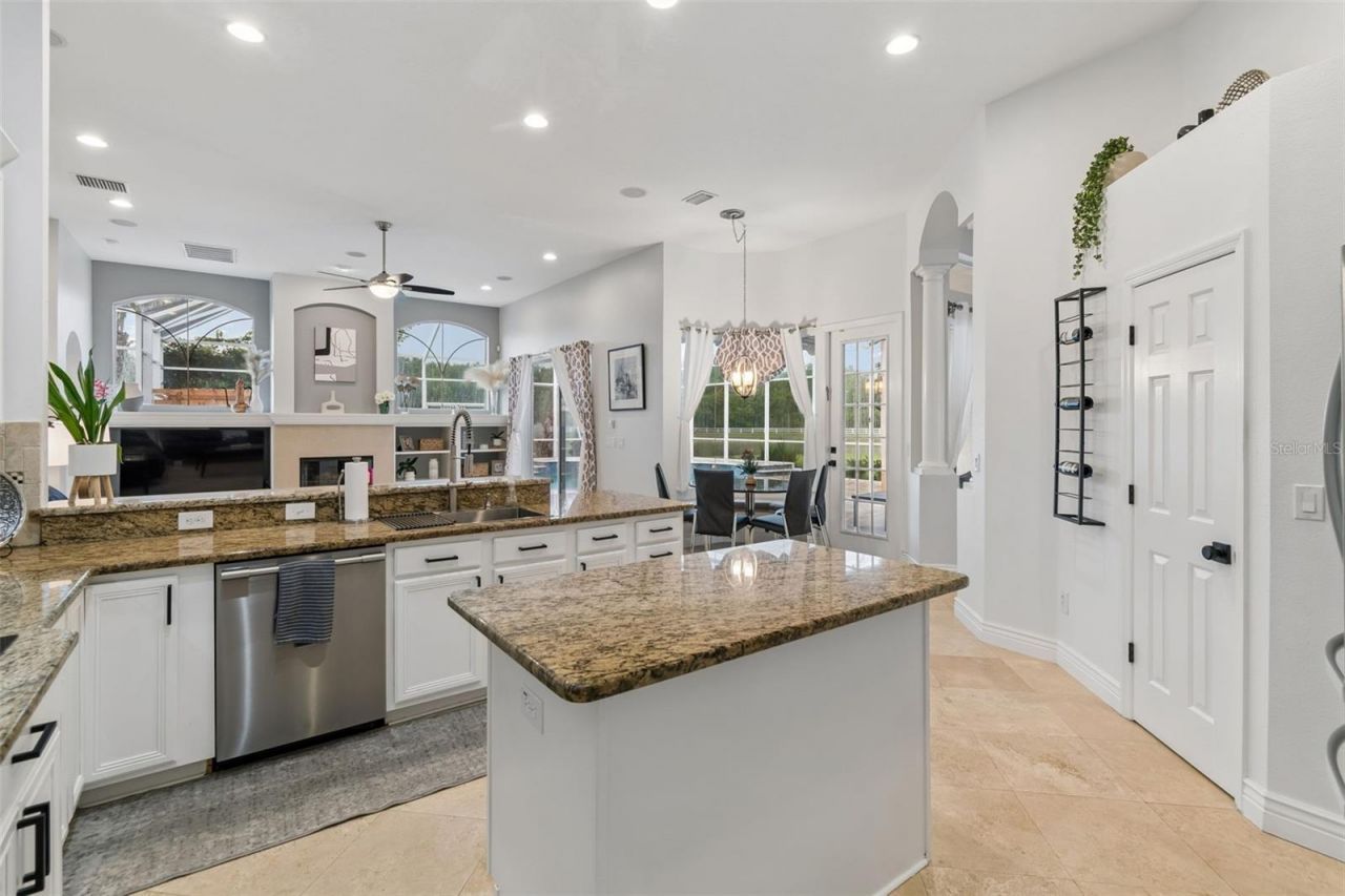 5303 Clouds Peak Drive, Lutz, FL 33558 Photo