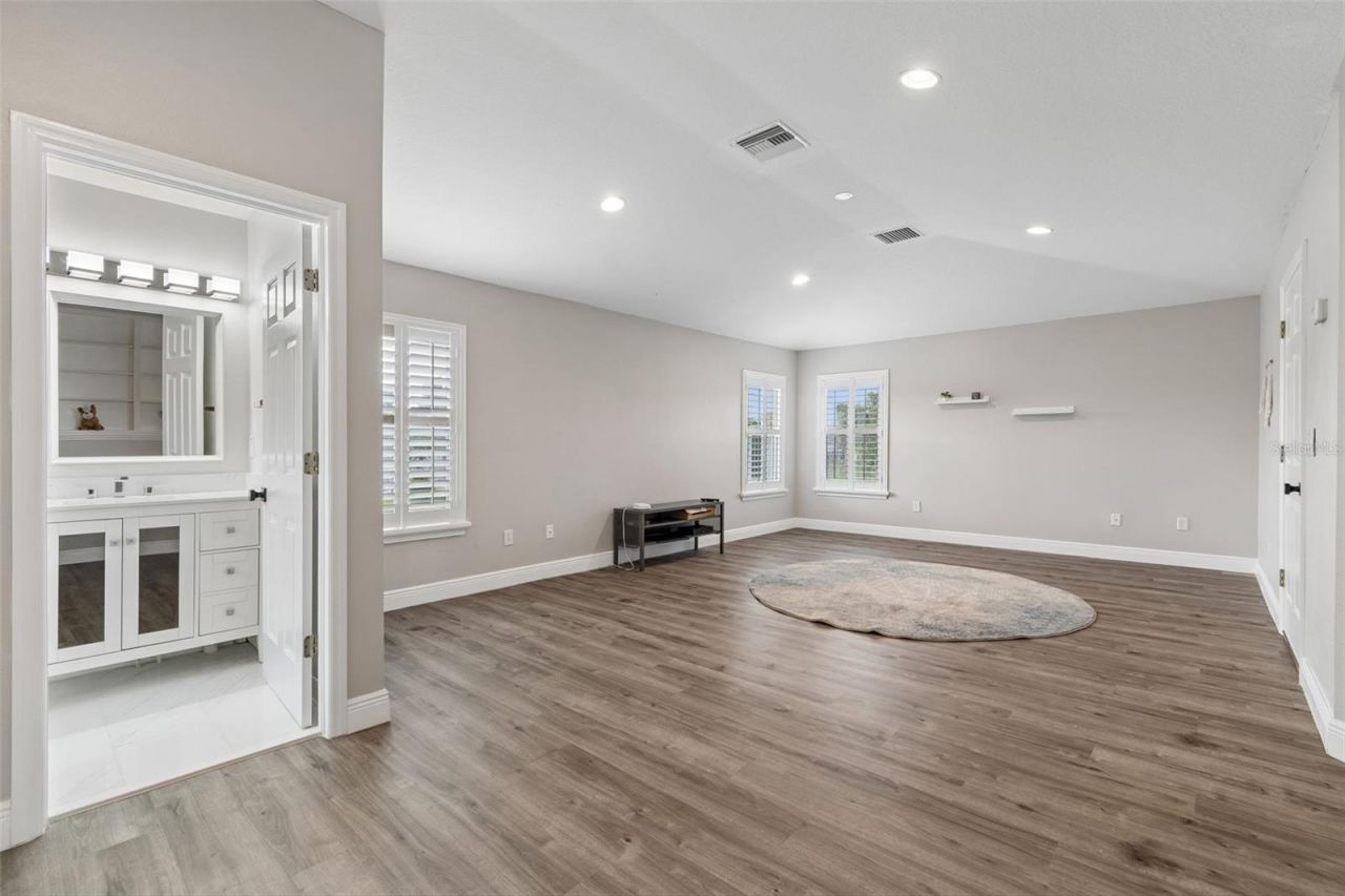 5303 Clouds Peak Drive, Lutz, FL 33558 Photo