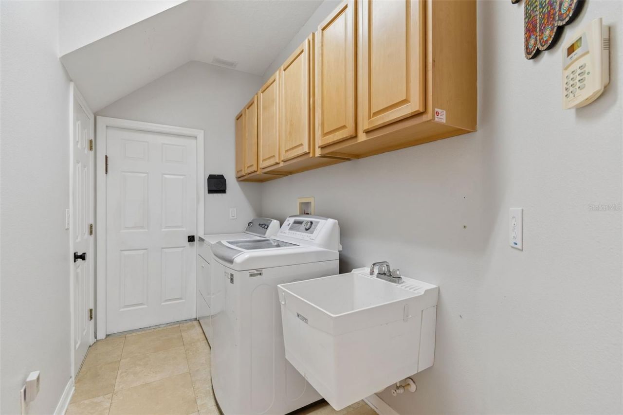 5303 Clouds Peak Drive, Lutz, FL 33558 Photo