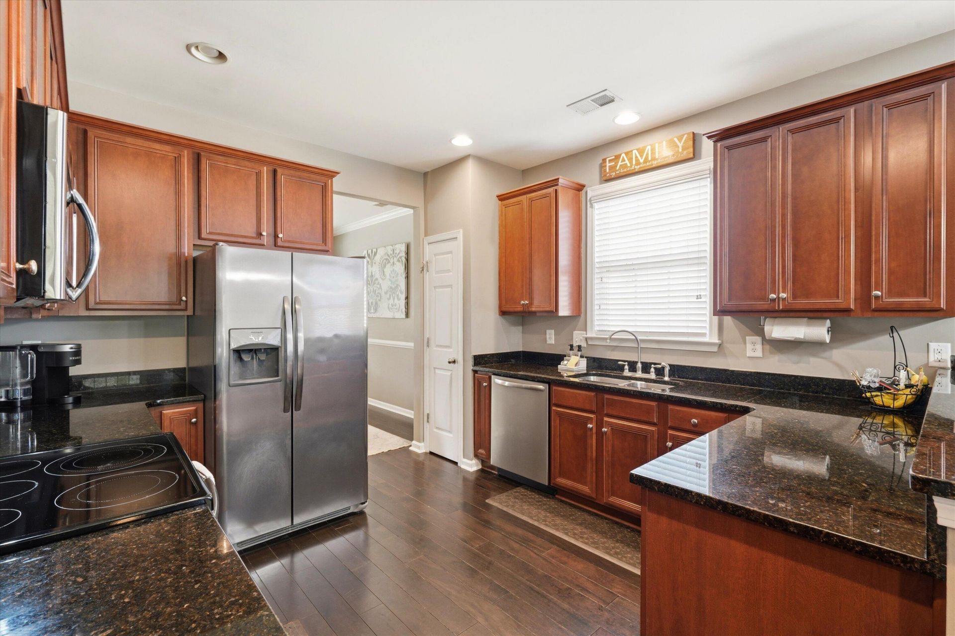 8560 Sentry Circle Photo 7