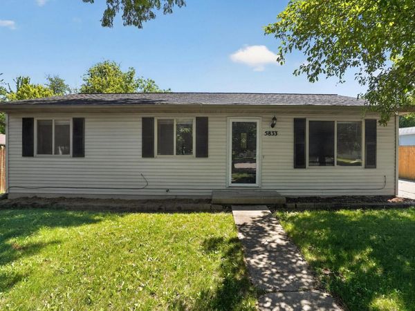 5833 Granary Lane, Lansing, MI 48911