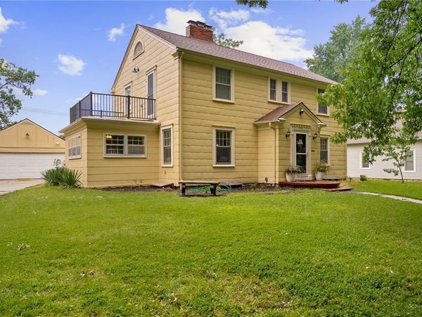 924 S Hickory Street, Ottawa, KS 66067