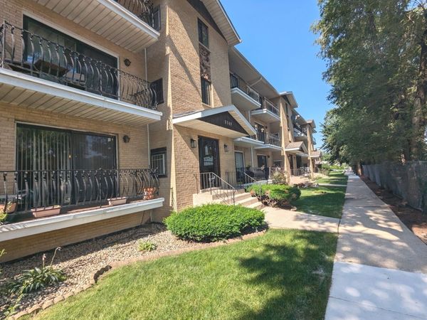 9649 S Harlem Avenue , Unit 3C, Chicago Ridge, IL 60415
