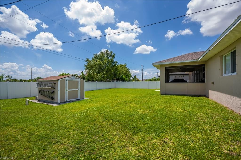 2125 NE 10th Ave, Cape Coral, FL 33909 Photo