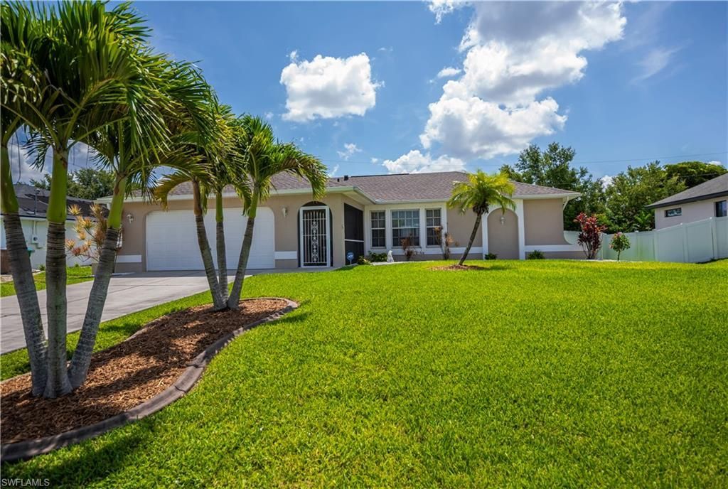 2125 NE 10th Ave, Cape Coral, FL 33909 Photo