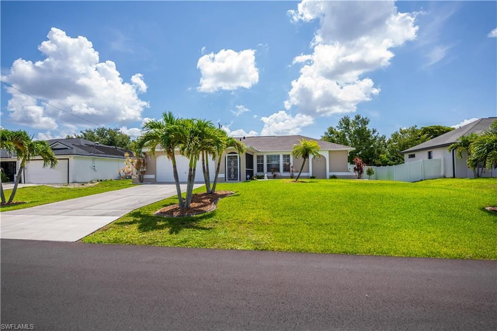2125 NE 10th Ave, Cape Coral, FL 33909 Photo