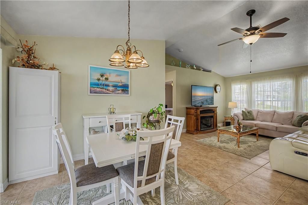 2125 NE 10th Ave, Cape Coral, FL 33909 Photo