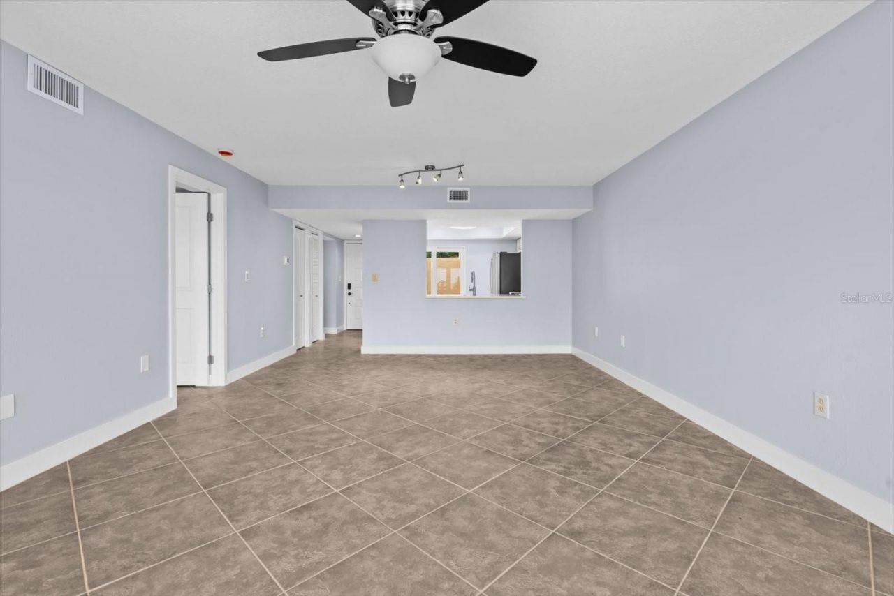 7530 Sunshine Skyway Lane S, Unit T30, Saint Petersburg, FL 33711 Photo