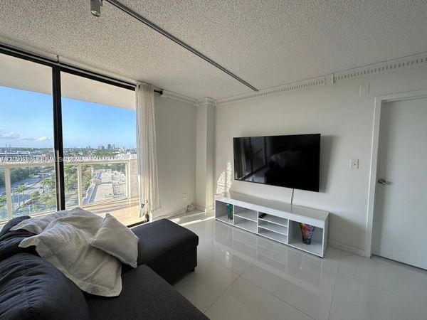 13499 Biscayne Blvd , Unit 1407, North Miami, FL 33181