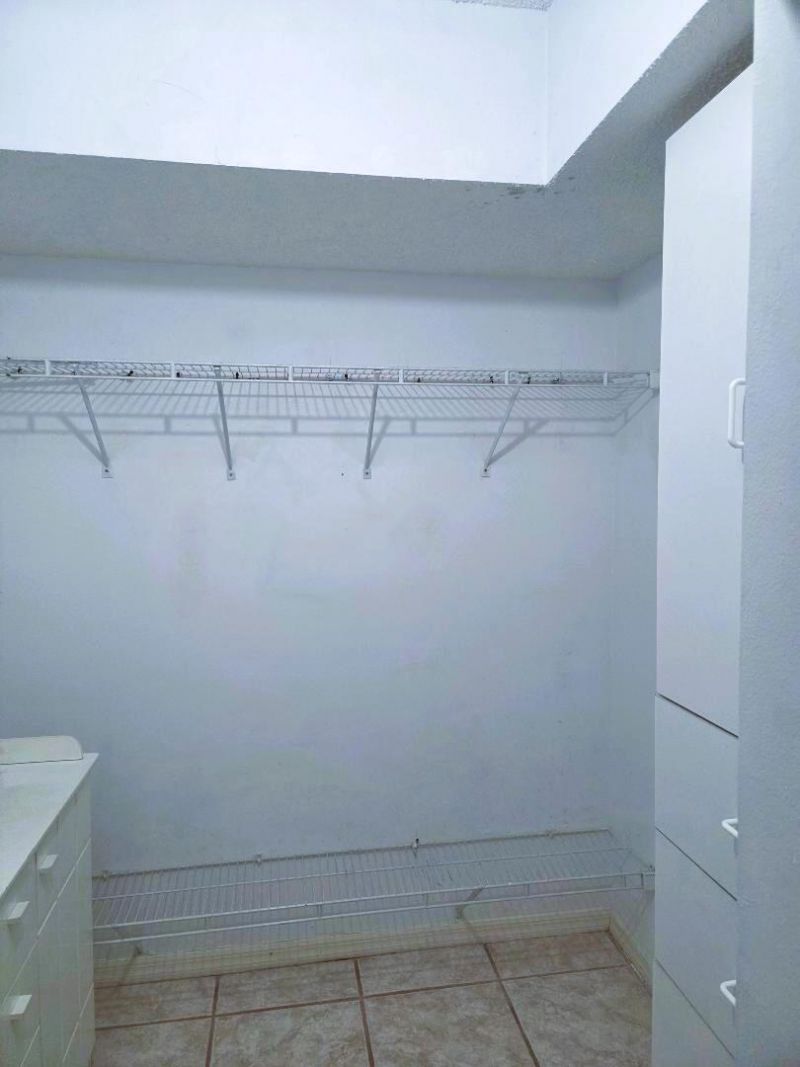 9187 Fontainebleau Boulevard, Unit 419, Miami, FL 33172 Photo