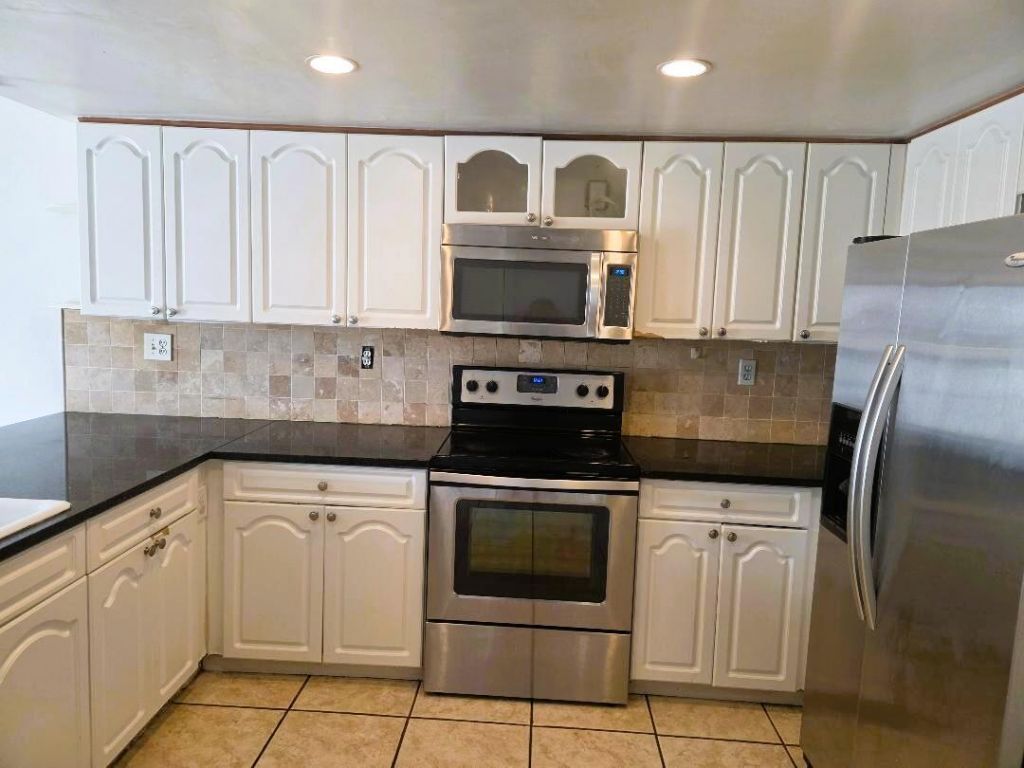 9187 Fontainebleau Boulevard, Unit 419, Miami, FL 33172 Photo