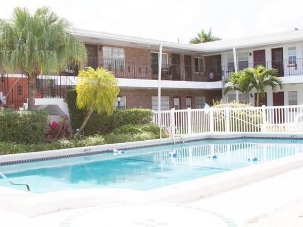 1100 Atlantic Shores Boulevard, Unit 409, Hallandale Beach, FL 33009