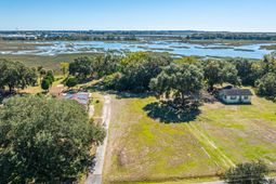 1747 Sol Legare Road photo 4