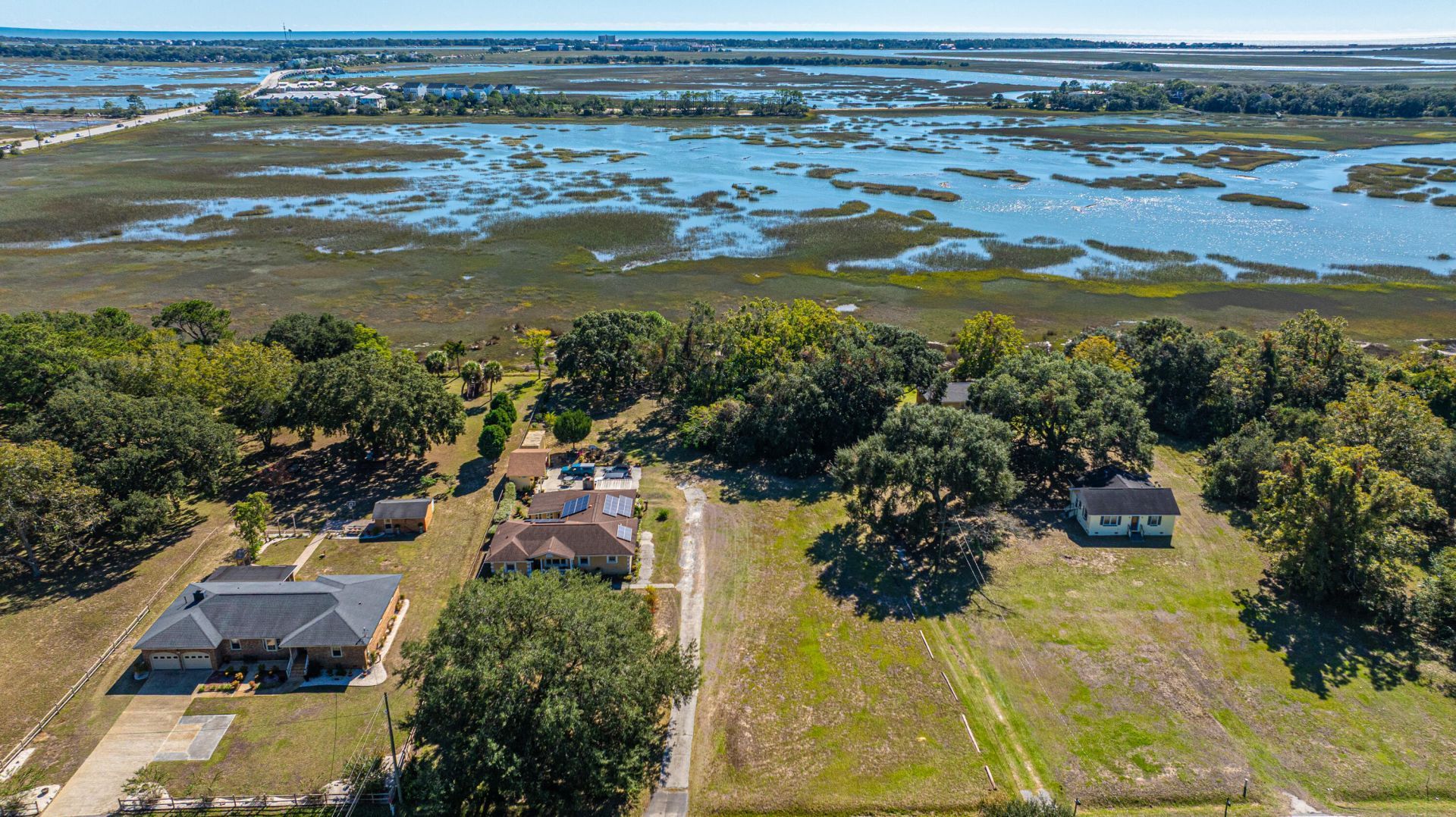 1747 Sol Legare Road Photo 5