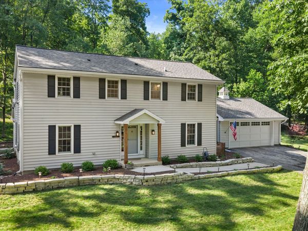 N66W30630 Red Fox Run, Merton, WI 53029