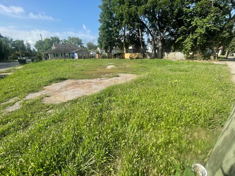 1989 Doren Avenue, Columbus, OH 43223 Photo 2