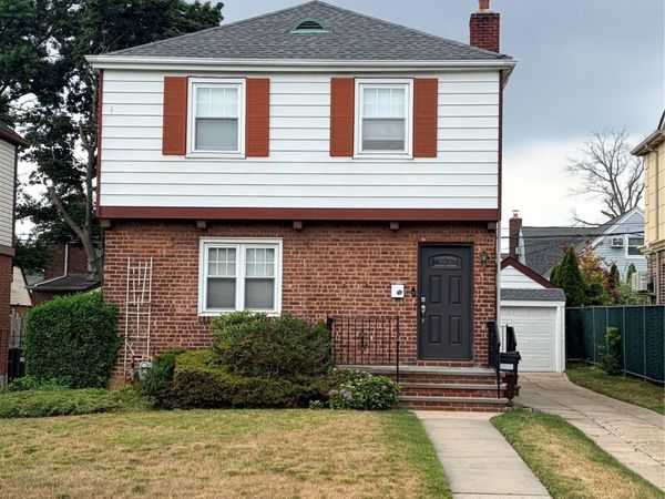 7548 183rd Street, Fresh Meadows, NY 11366