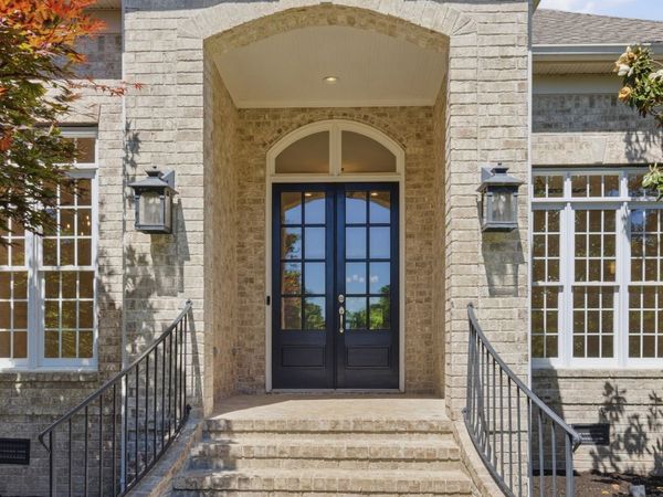 1735 Richbourg Park Dr, Brentwood, TN 37027