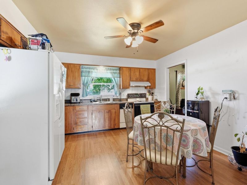 99 Flax Drive, London, OH 43140 Photo 7