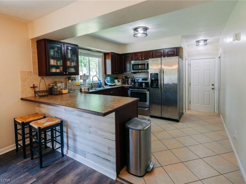 8666 Morning View Avenue NW, Clinton, OH 44216 Photo 4