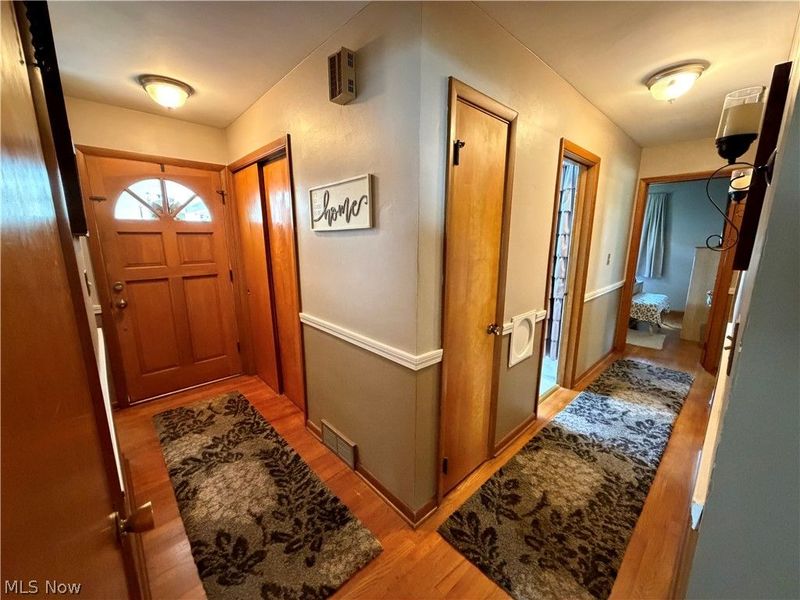 91 Green Bay Drive, Youngstown, OH 44512 Photo 4