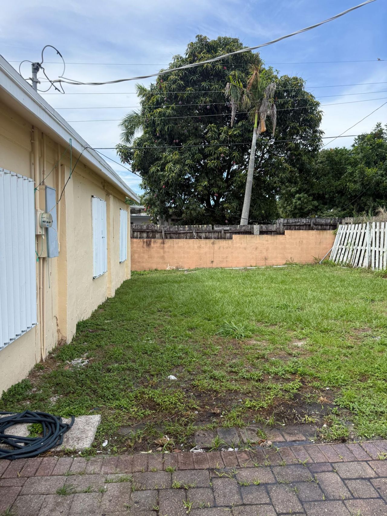 1017 W Lakewood Road, West Palm Beach, FL 33405 Photo