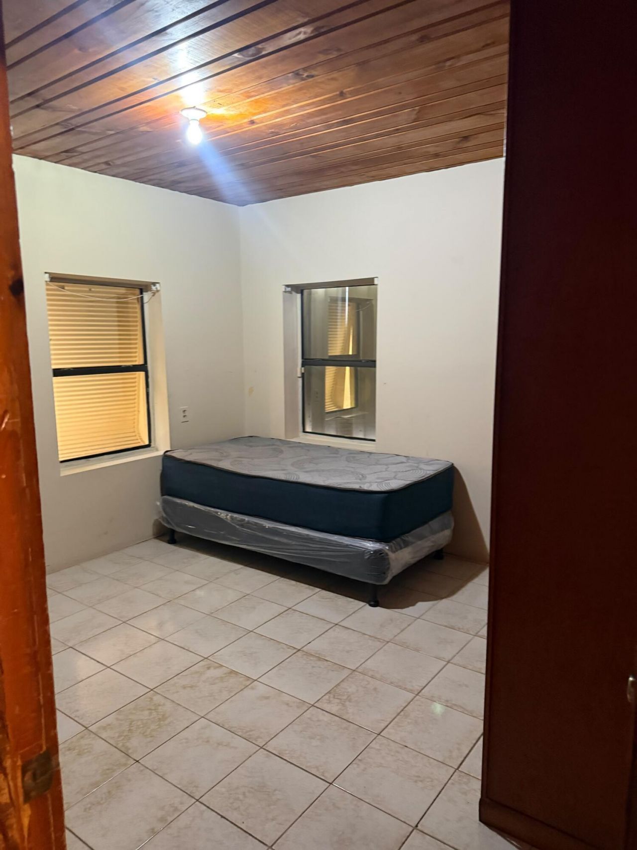 1017 W Lakewood Road, West Palm Beach, FL 33405 Photo
