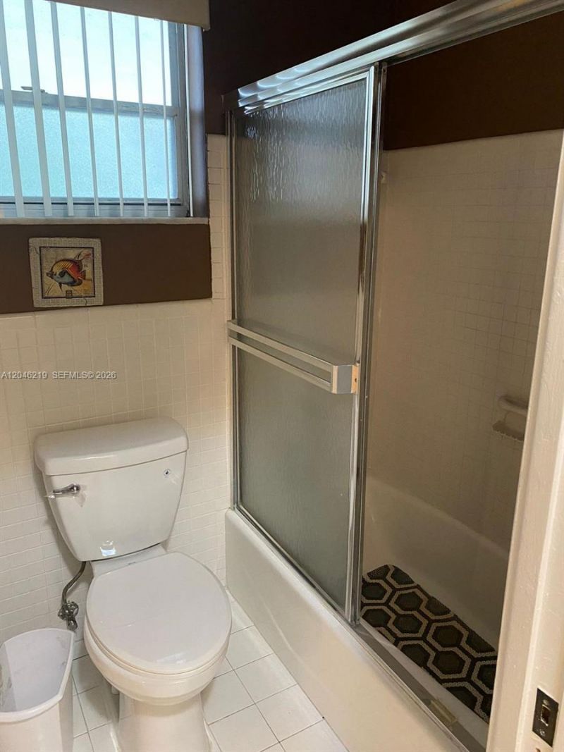 330 SE 2nd St , Unit 403F, Hallandale Beach, FL 33009 Photo