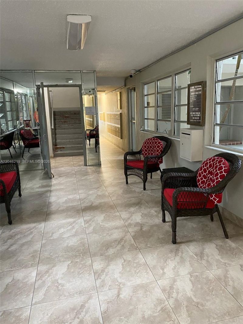 330 SE 2nd St , Unit 403F, Hallandale Beach, FL 33009 Photo