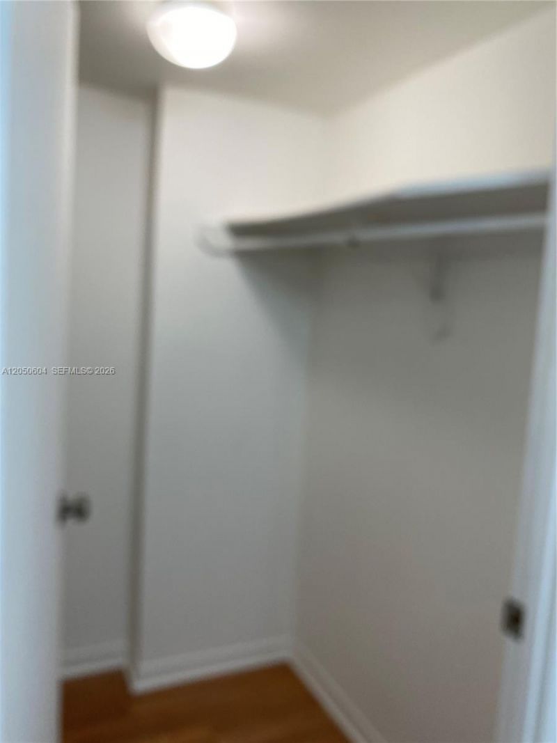 486 NW 165th St Rd , Unit B-307, Miami, FL 33169 Photo