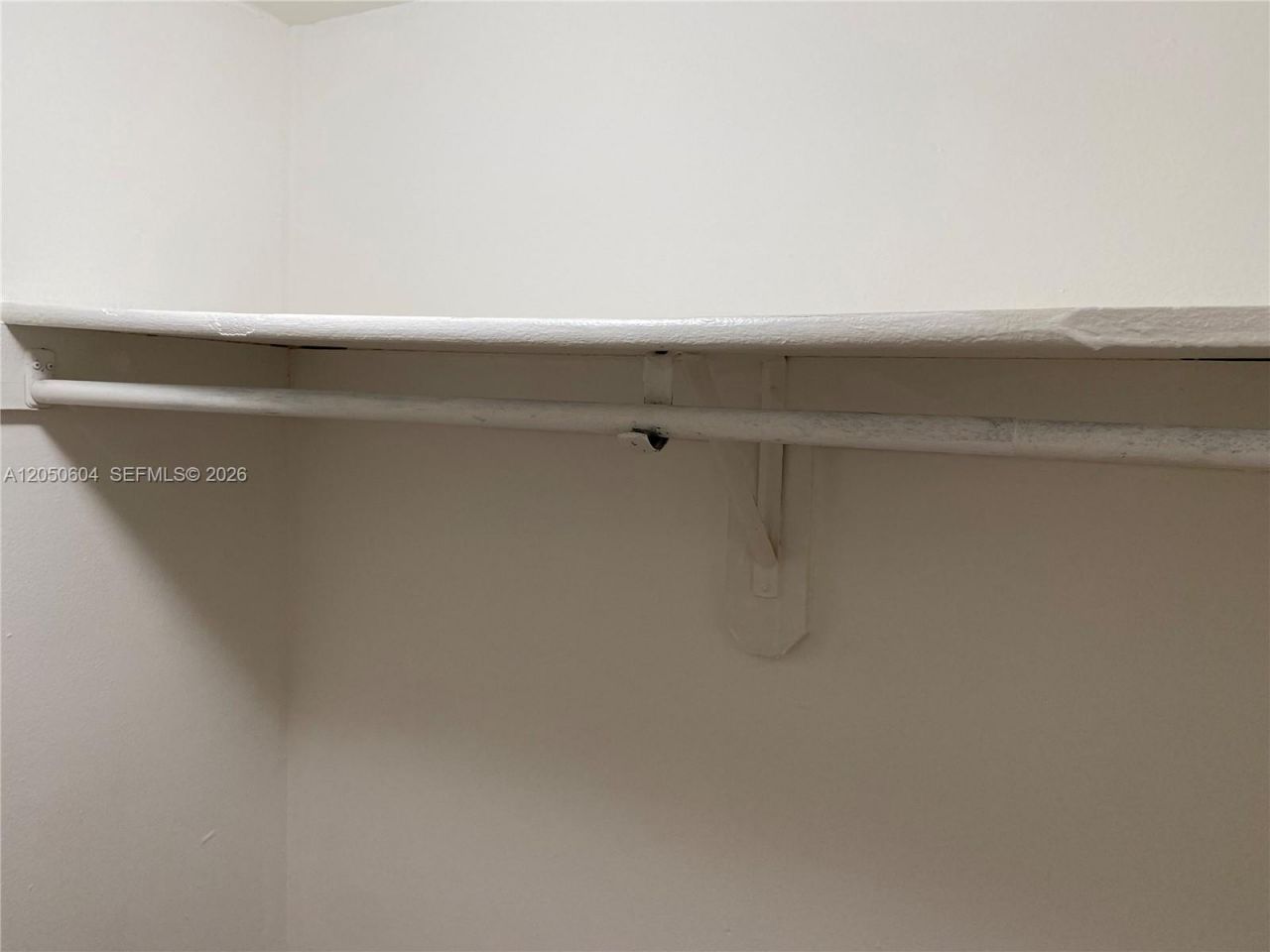 486 NW 165th St Rd , Unit B-307, Miami, FL 33169 Photo