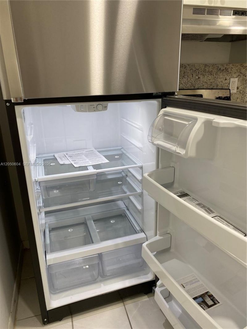 486 NW 165th St Rd , Unit B-307, Miami, FL 33169 Photo