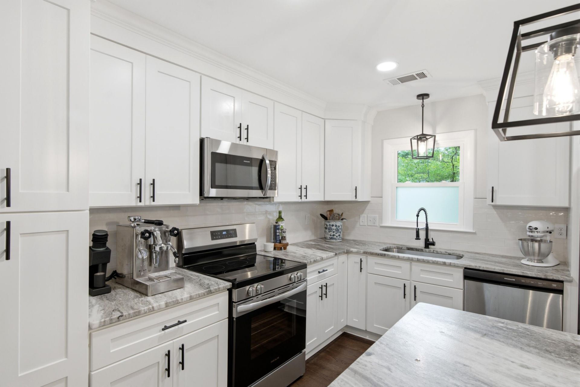 4709 Yardley Drive Photo 11