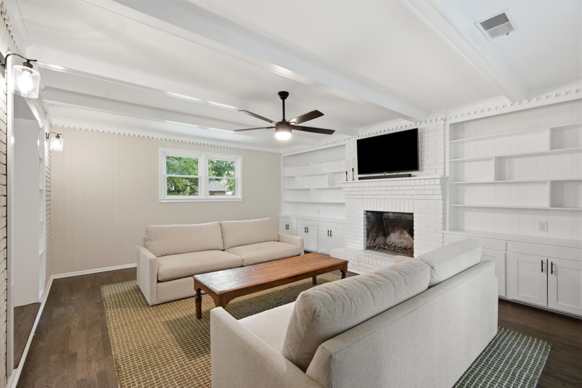 4709 Yardley Drive Photo 6