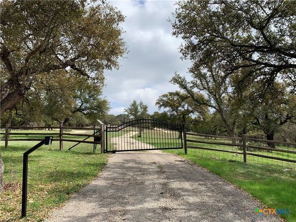 11200 Fm 306 , New Braunfels, TX 78132