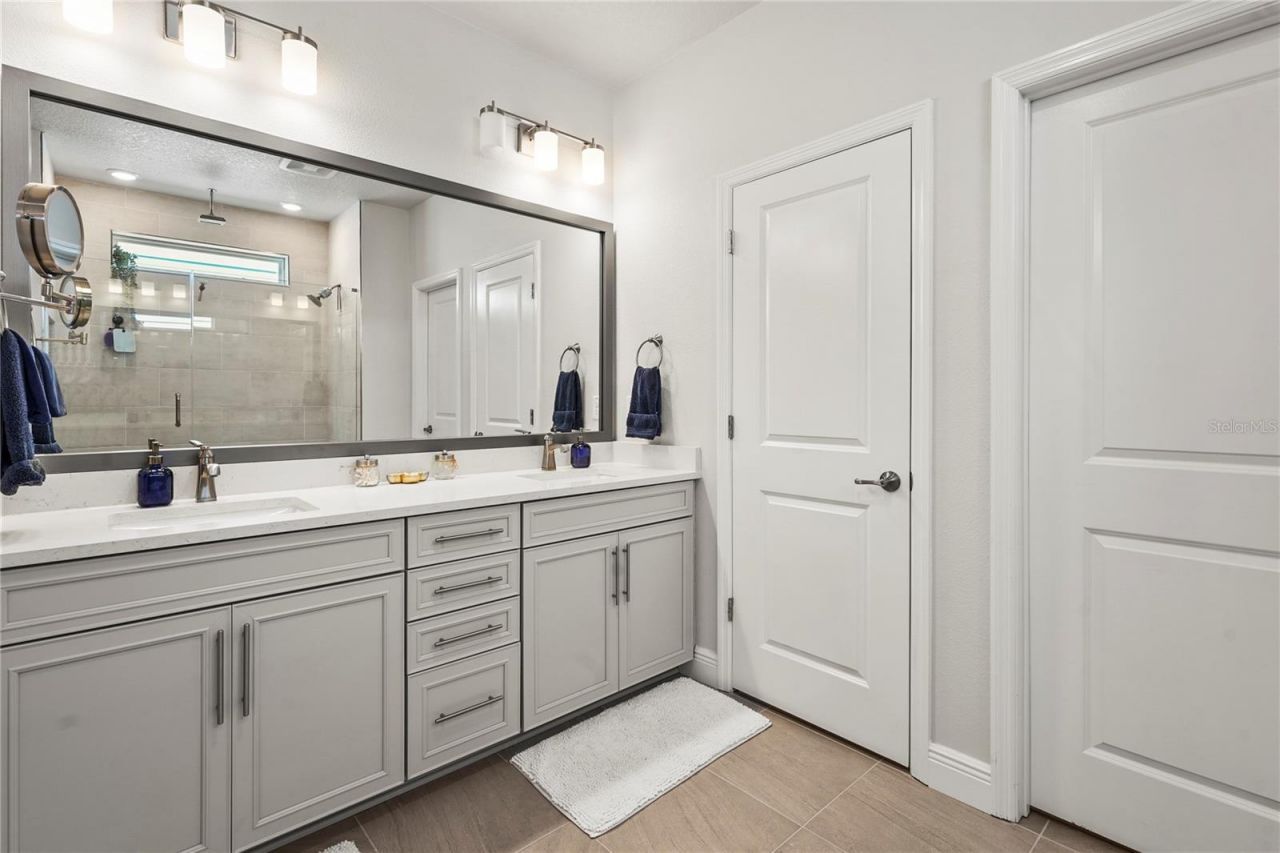 2505 Boone Court , Sarasota, FL 34237 Photo