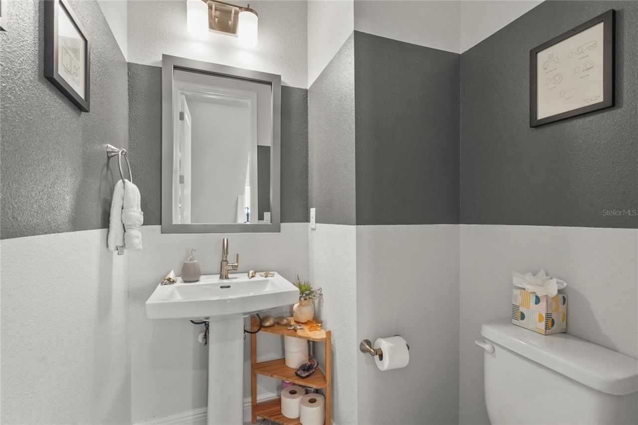 2505 Boone Court , Sarasota, FL 34237 Photo
