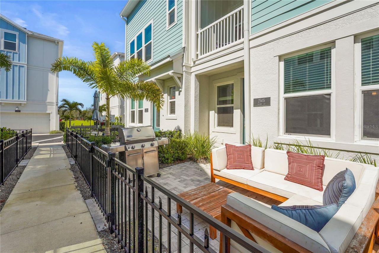2505 Boone Court , Sarasota, FL 34237 Photo