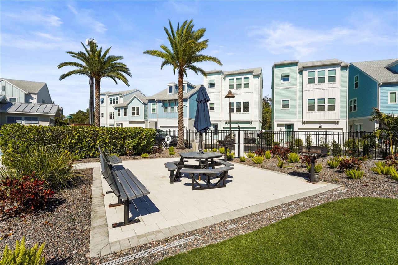 2505 Boone Court , Sarasota, FL 34237 Photo